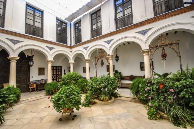 Palacete Señorial en el Centro Histórico de Estepa — 14 Dormitorios, Sevilla